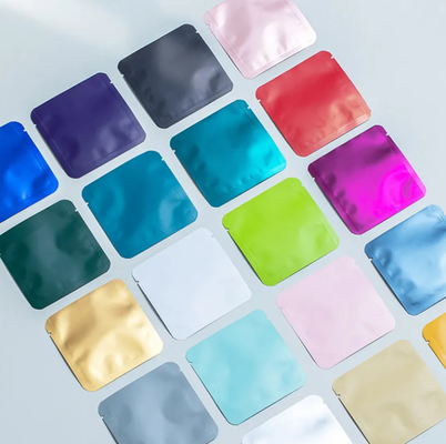 Kalee Custom Printed 3 Side Seal Pouch Алюминиевая фольга Пищевые пластиковые пакеты для упаковки